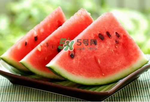三伏天坐月子可以吃西瓜嗎？三伏天坐月子吃西瓜好嗎？