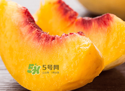 黃桃果肉是什么顏色？黃桃果肉為什么是紅的？