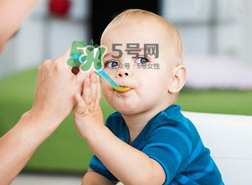 寶寶什么時候可以吃油？寶寶能吃油嗎？