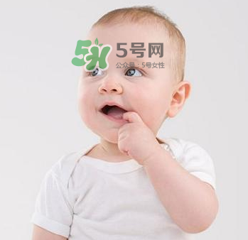 寶寶什么時候可以吃油？寶寶能吃油嗎？