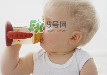 寶寶脫水怎么補水？寶寶脫水怎么辦？