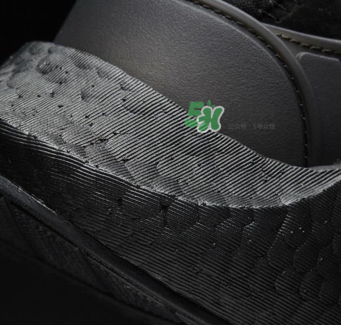 adidas eqt 93/17 boost triple black黑武士什么時候發售？