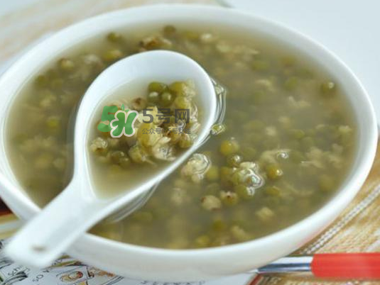 寶寶能喝綠豆水嗎？寶寶能喝綠豆湯嗎？