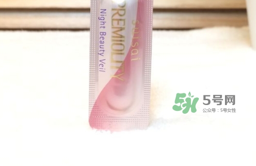 嘉娜寶玻尿酸美容液怎么樣？嘉娜寶玻尿酸美容液怎么用