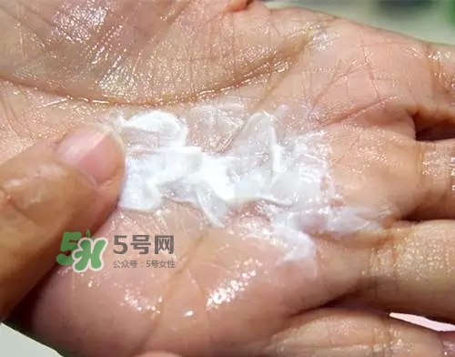 親潤孕婦護(hù)膚品怎么樣？親潤豆乳補(bǔ)水系列好用嗎？