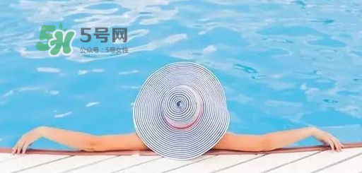 夏天防曬衣什么顏色好？夏天穿什么顏色的防曬衣好？
