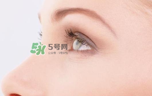 8月份可以割雙眼皮嗎？幾月份割雙眼皮最好？