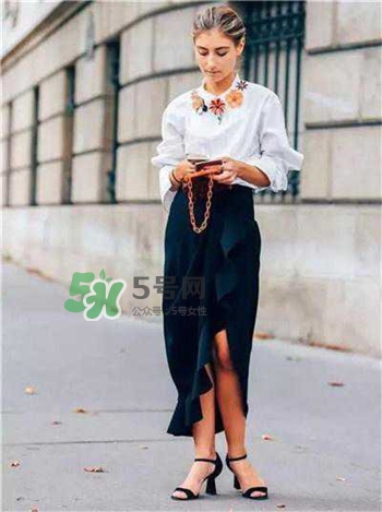 襯衣怎么扎進褲子里？襯衣扎進褲子里的時尚穿法