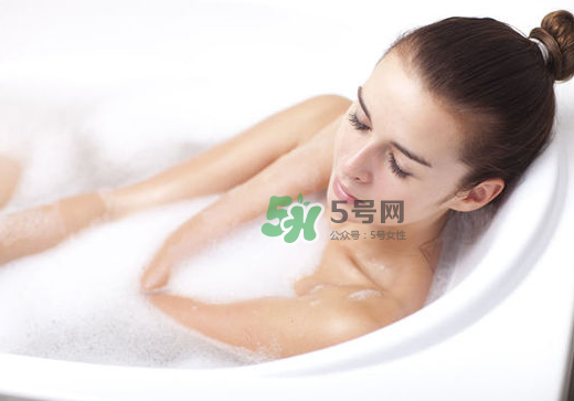 三伏天可以天天泡腳嗎？三伏天可以天天泡澡嗎？