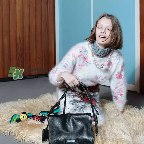 prada etiquette手袋尺寸多大？prada etiquette尺寸有幾種？