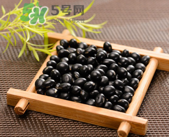 黑豆怎么吃促進排卵？什么時候吃黑豆促排卵？