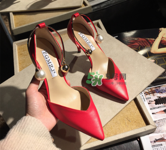 閏六月給老婆買什么？閏六月為什么要給老婆買紅鞋？