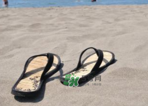 sandalboyz與菲董bbc聯名拖鞋多少錢_發售時間