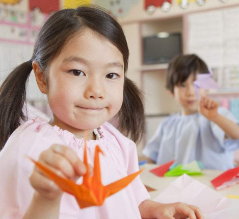 孩子在幼兒園受欺負怎么辦？孩子在幼兒園不合群怎么辦？