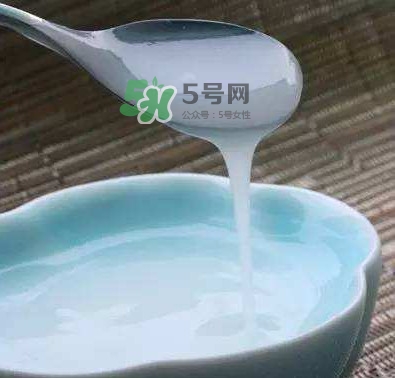 仙草凍熬好多久能成型？仙草凍添加什么才會(huì)結(jié)凍
