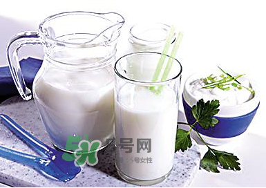 牛初乳孕婦可以吃嗎？牛初乳產婦可以吃嗎？