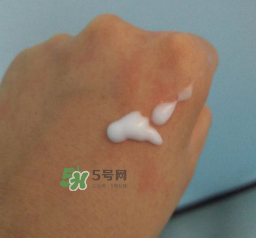 溫碧泉明星復(fù)合水精華怎么用？溫碧泉明星復(fù)合水精華用法