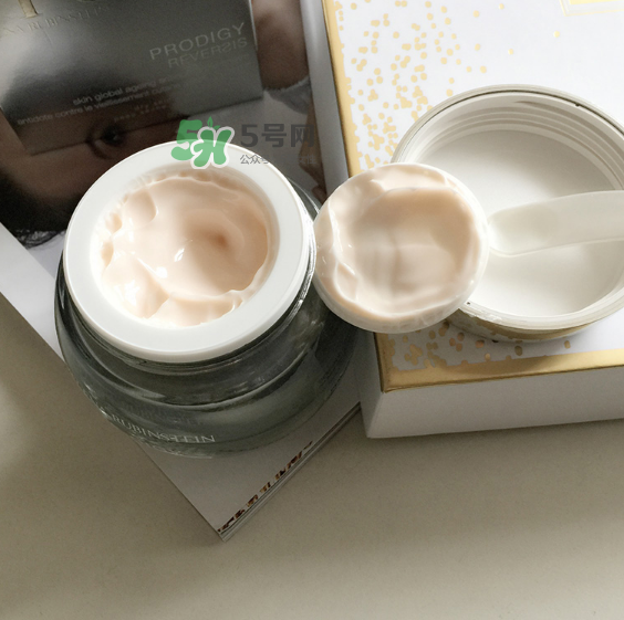 赫蓮娜至美溯顏菁華霜好用嗎？赫蓮娜至美溯顏菁華霜怎么樣？