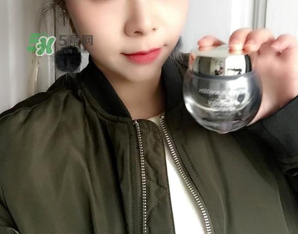 赫蓮娜至美溯顏菁華霜好用嗎？赫蓮娜至美溯顏菁華霜怎么樣？