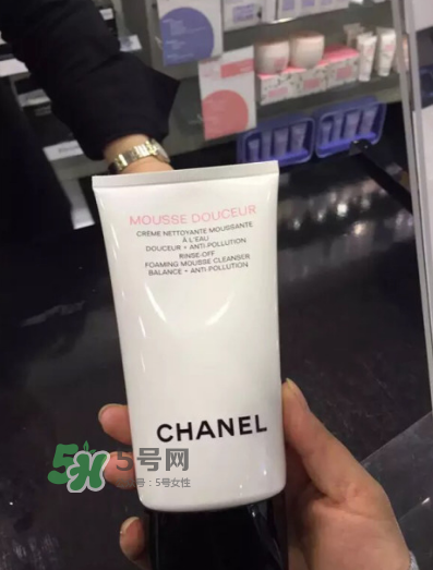 香奈兒山茶花洗面奶好用嗎？香奈兒山茶花洗面奶怎么樣？