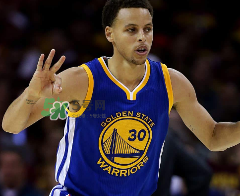under armour curry 4庫里第四代戰靴中國配色怎么樣？