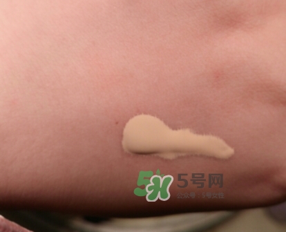 mac小奶瓶粉底液多少錢(qián)？mac魅可小奶瓶粉底液怎么樣