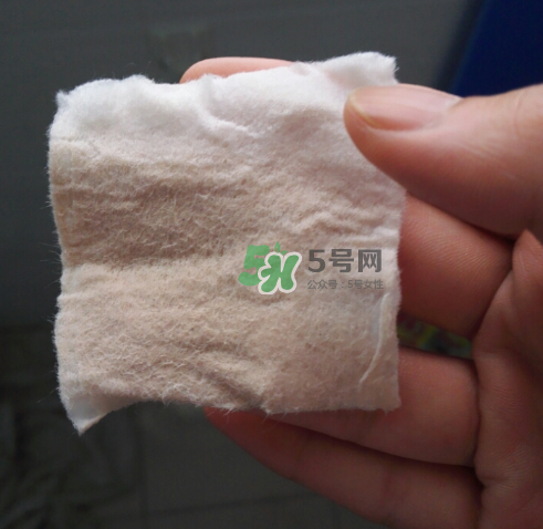 歐詩漫卸妝水怎么樣？歐詩漫卸妝水含酒精嗎？
