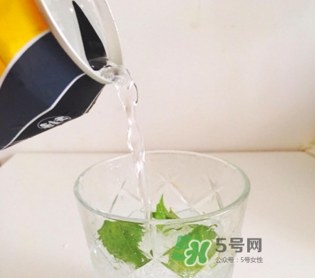 蘇打水怎么做飲料？檸檬蘇打水怎么做