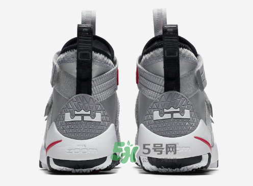 nike lebron soldier 11 silver bullet銀灰配色什么時候發售？