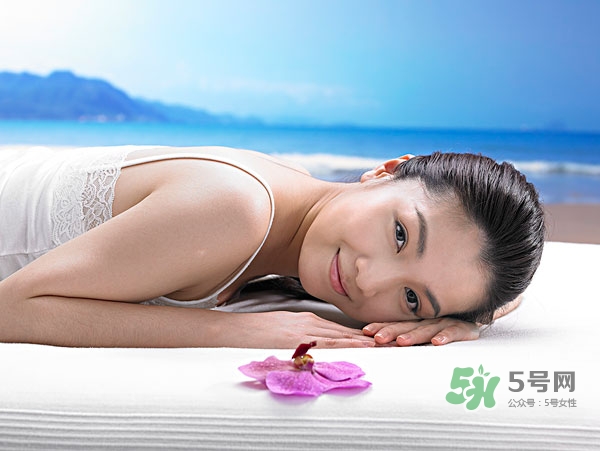 外油內干的皮膚怎么護理 先補水還是先控油