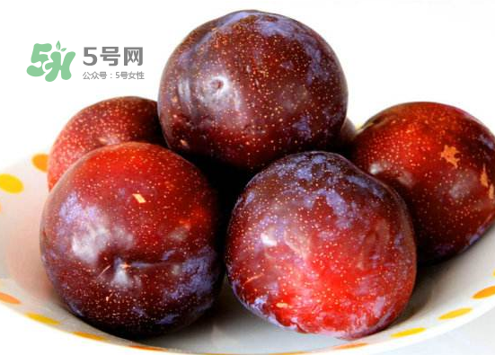 黑布林可以和葡萄一起吃嗎？黑布林和葡萄一起吃好嗎？