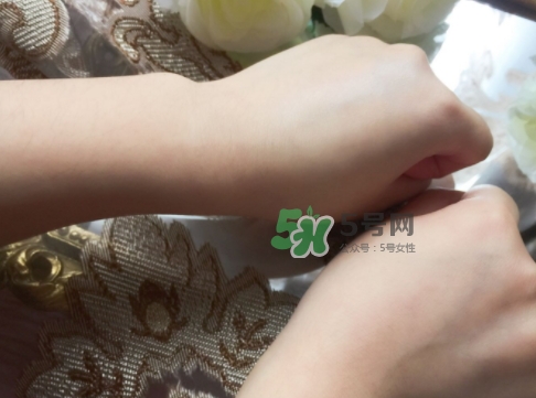 HR赫蓮娜小綠管眼霜怎么用？赫蓮娜小綠管使用方法