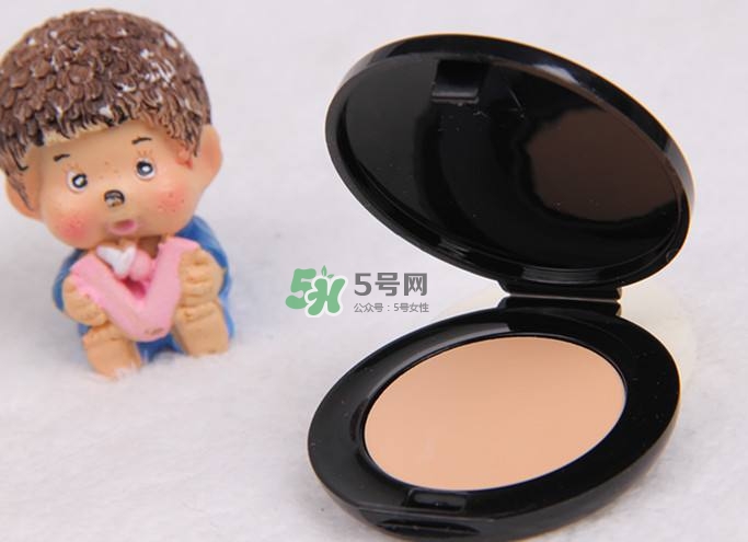 Bobbi Brown芭比波朗粉凝霜怎么樣？芭比波朗無感持妝粉凝霜好用嗎？