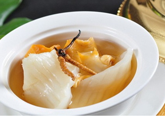 產(chǎn)后吃燕窩好還是花膠？花膠和燕窩可以一起吃嗎？