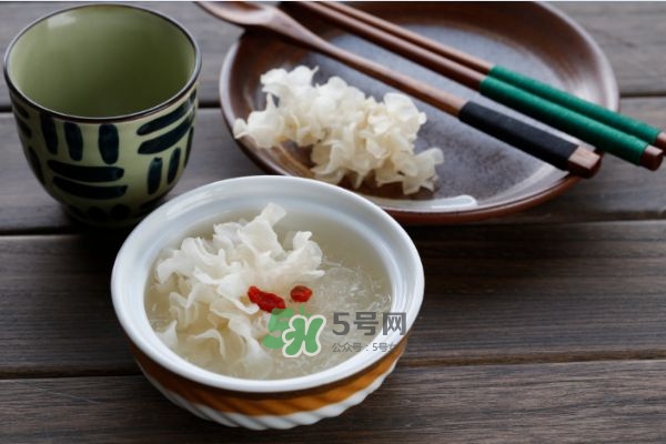 吃燕窩能保胎嗎？燕窩可以和什么一起燉？