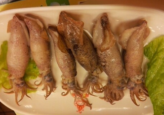 魷魚仔怎么清洗圖解？小魷魚怎么清洗？