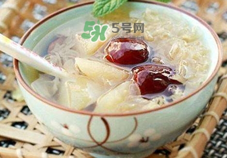 燕窩和銀耳可以一起燉嗎？燕窩和銀耳的口感區別