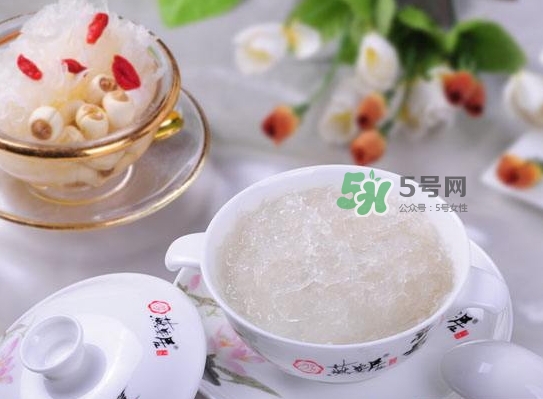 燕窩和銀耳可以一起燉嗎？燕窩和銀耳的口感區別