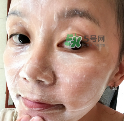 一葉子補水潔面乳怎么樣？一葉子補水洗面奶好用嗎？