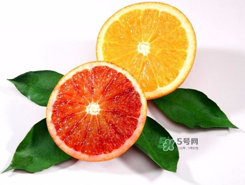 橙子是橘子跟什么水果的雜交品種？橙子是上火還是下火？