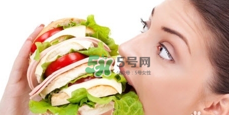 晚上運(yùn)動(dòng)后能吃東西嗎？晚上運(yùn)功后吃什么水果好？