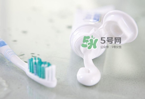 牙膏怎么去黑頭？牙膏去黑頭有用嗎