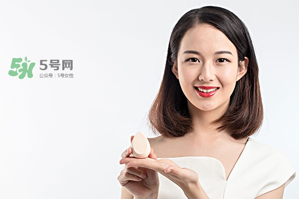 嘴唇怎么保養 唇部護理哪個牌子好