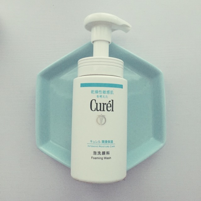 芙麗芳絲洗面奶和珂潤(rùn)哪個(gè)好用?芙麗芳絲洗面奶會(huì)過敏嗎