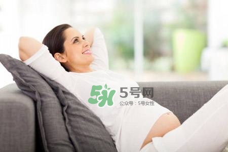 孕婦睡覺能伸懶腰嗎？孕婦睡覺伸懶腰對胎兒有什么影響？