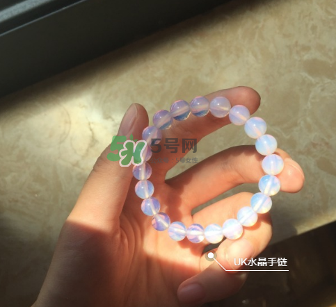 水晶手鏈戴在哪個手上？水晶手鏈需要開光嗎？