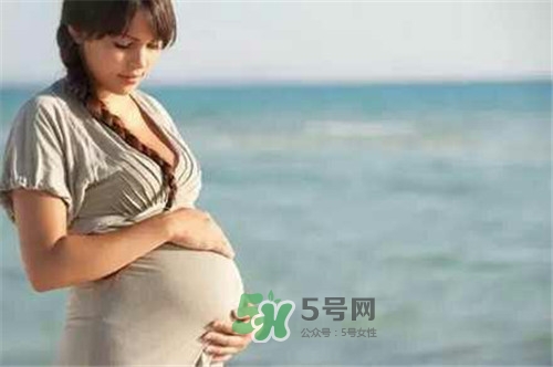 孕晚期還需要補(bǔ)鈣嗎？孕晚期補(bǔ)鈣吃什么好？