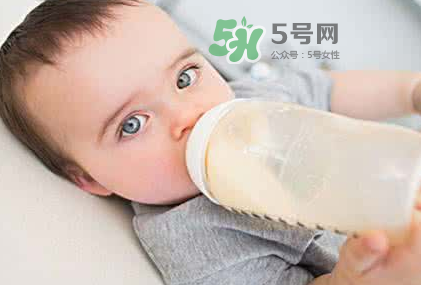母乳和奶粉能混在一起吃嗎？母乳和奶粉混合喂養(yǎng)好嗎？