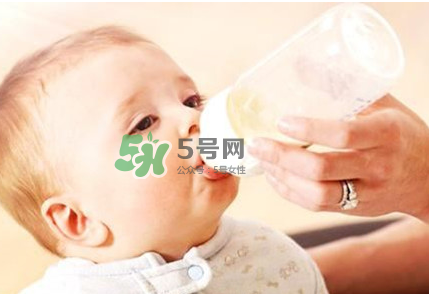 母乳和奶粉能混在一起吃嗎？母乳和奶粉混合喂養(yǎng)好嗎？