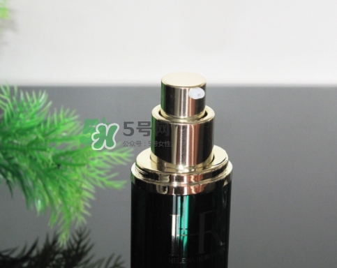 綠寶瓶和小棕瓶哪個(gè)好？綠寶瓶和小棕瓶對比